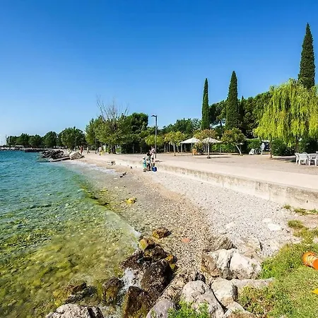 Feriehus Caravan Park,