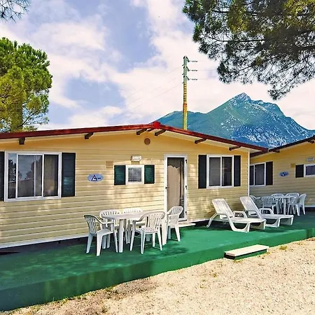 Caravan Park, Feriehus *